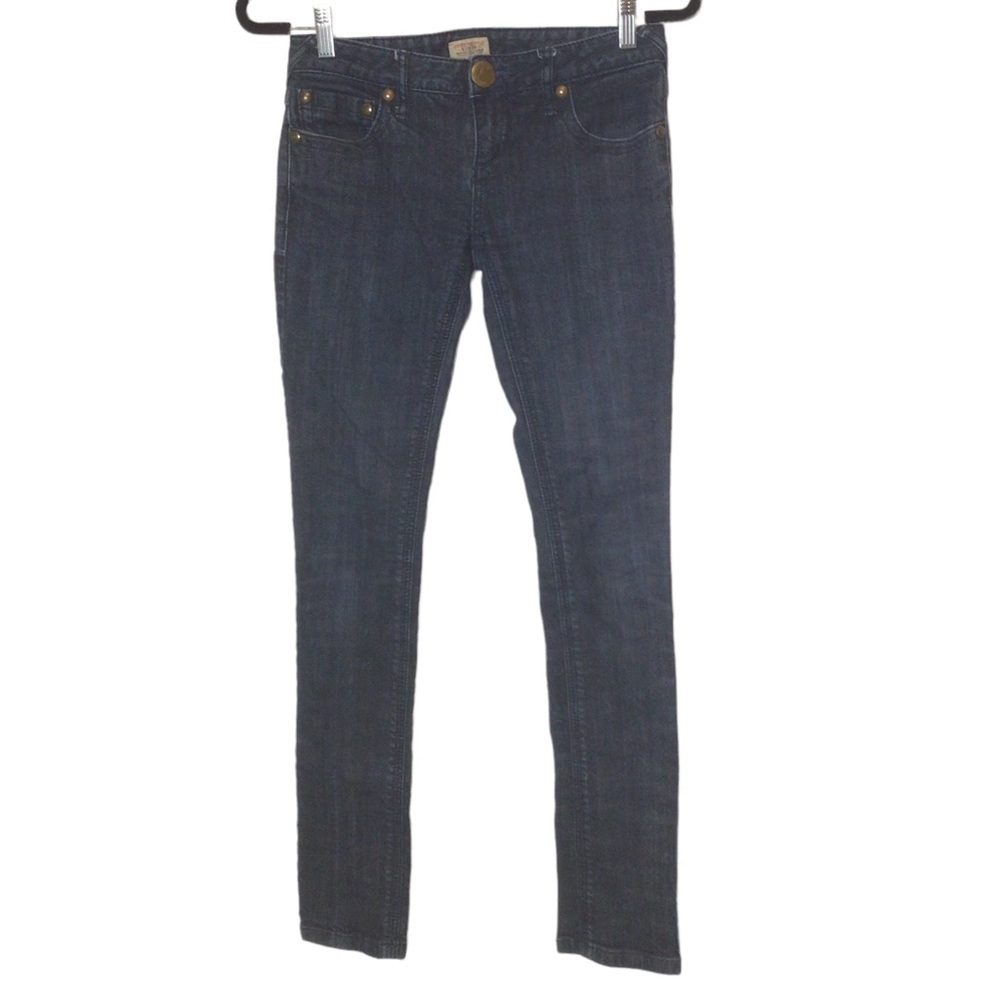 Free People Darker wash Skinny Ankle Jeans Size 26